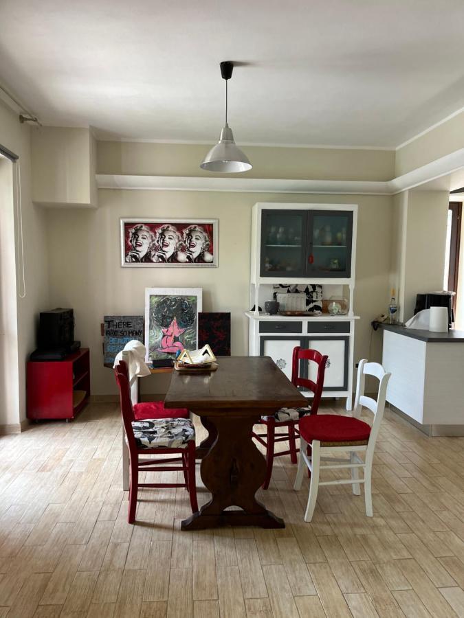 La Casa Di Silvia Apartment Cantalupo in Sabina Luaran gambar